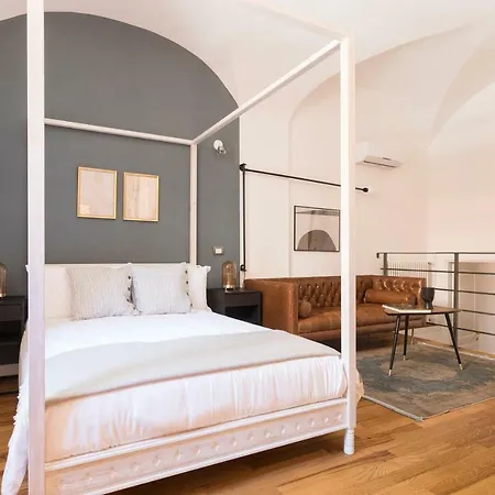 Hotel apartamentowy Sonder — Vatican Suites 3*